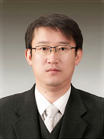 강남룡<br>Kang, Nam Lyong 사진